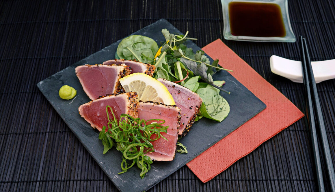 Roasted Maguro Nigiri With Onion Leaf